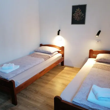 Nikolica Kuca Apartment